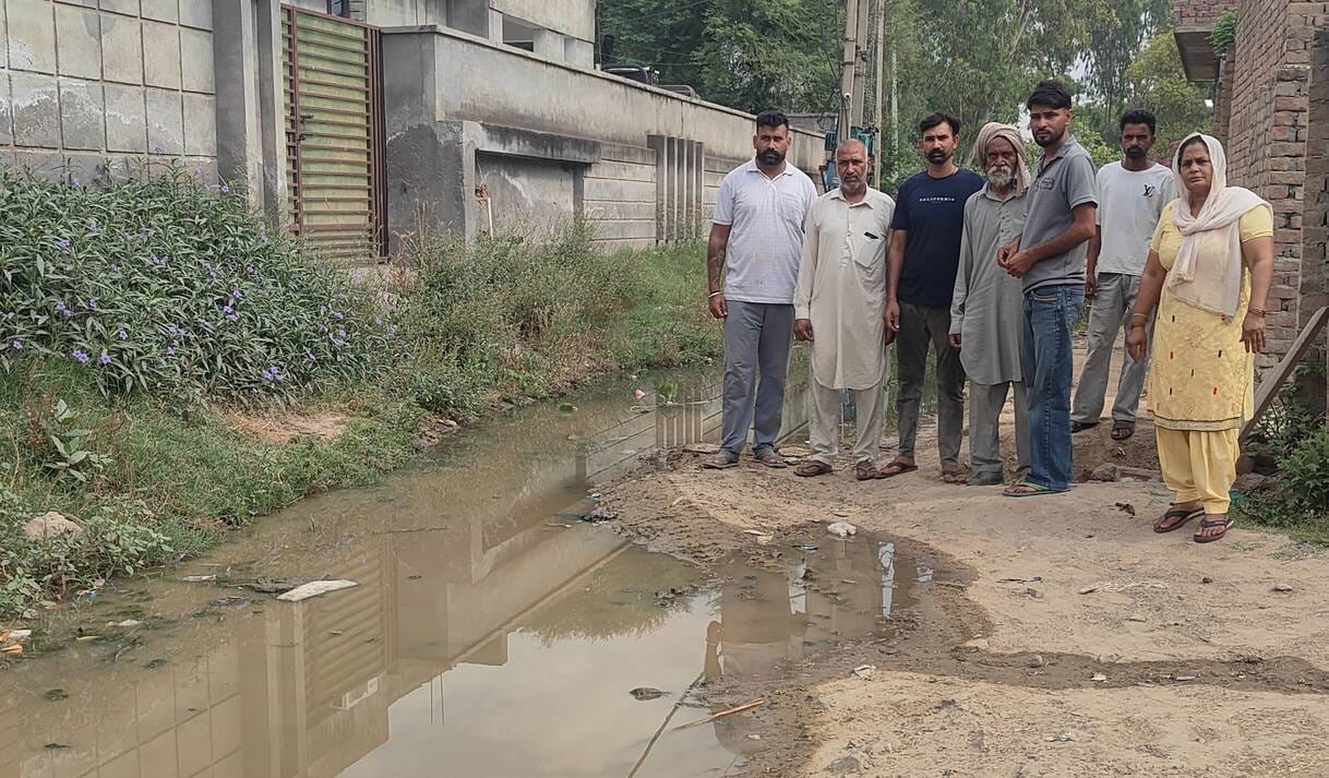 Due to lack of drainage, dirty water accumulated on the drain