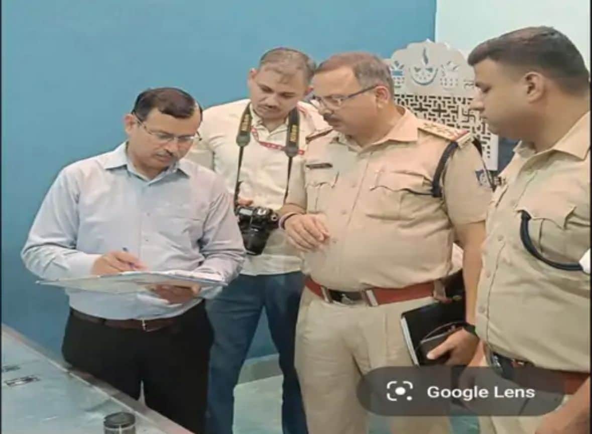 घटना के बाद पुलिस जांच में जुटी