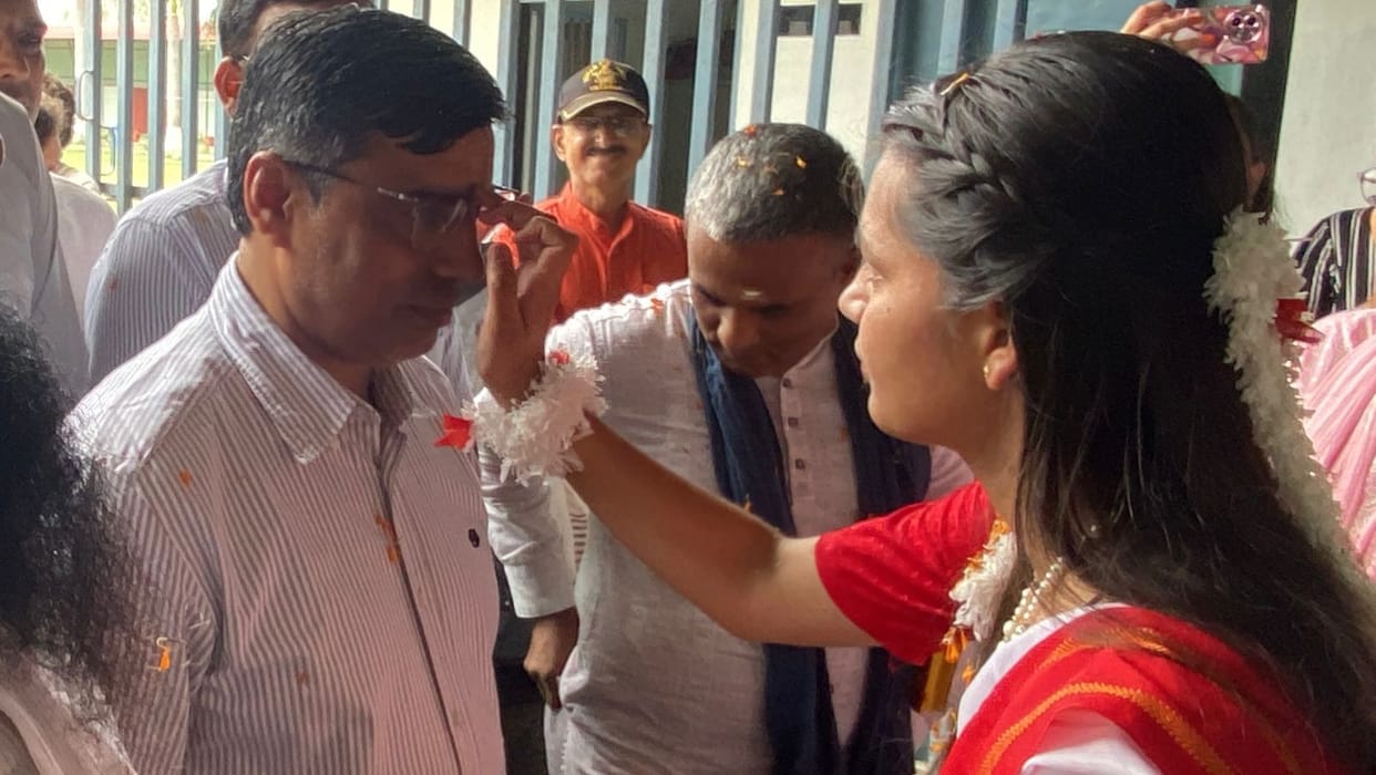 Education Minister felicitated successful students in JEE Mains