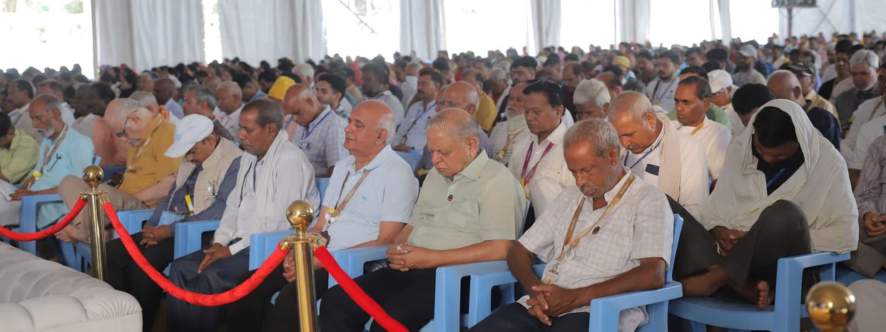 Thousands of practitioners meditated and prayed for the welfare of the world.