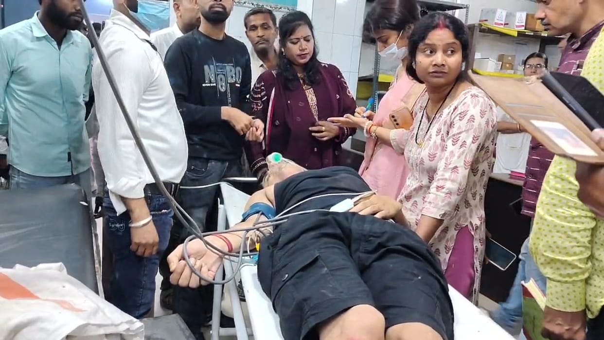 bihar police constable attempted suicide by hanging himself in vaishali
