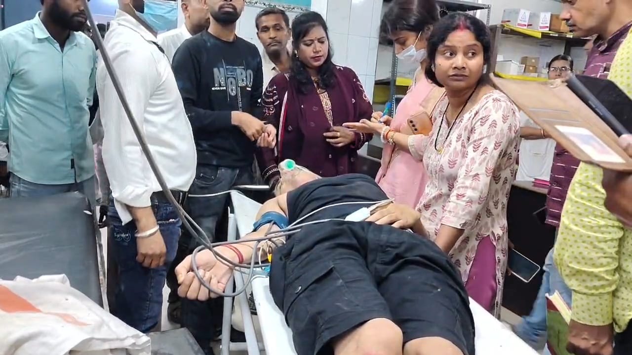 अस्पताल में इलाजरत