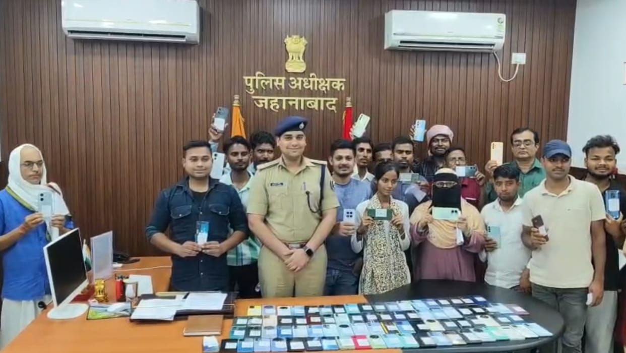 Many workers delighted with smiles on Labour Day sp initiative appreciated Jehanabad Bihar