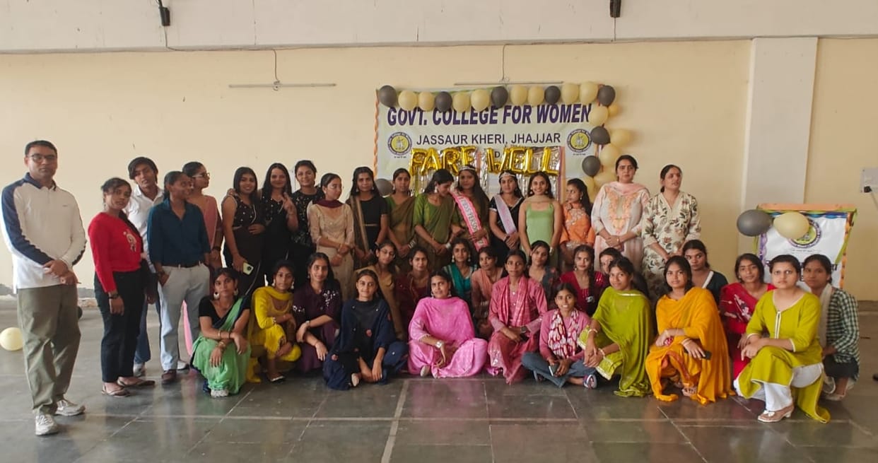 Ritu was chosen as Miss Personality and Rakhi was chosen as Miss Farewell.