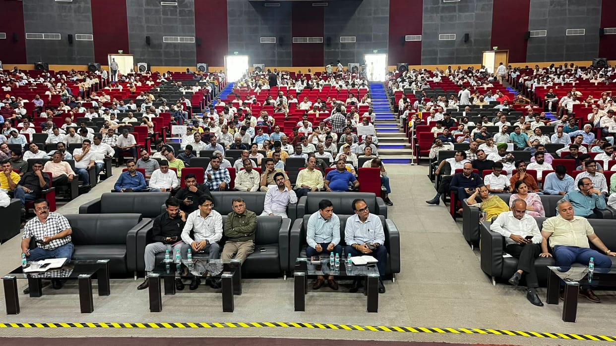 132 absent in the training program for the municipal elections to be held at 264 booths
