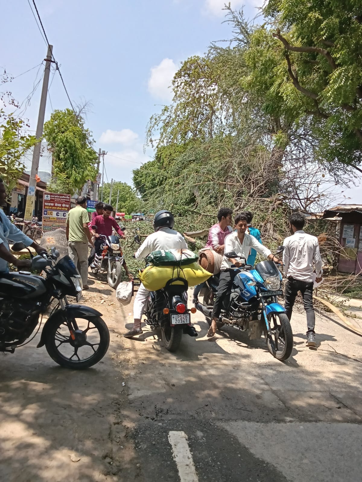 Due to the storm and rain, 33 KV power supply was disrupted, electricity was cut off in more than five hundred villages.