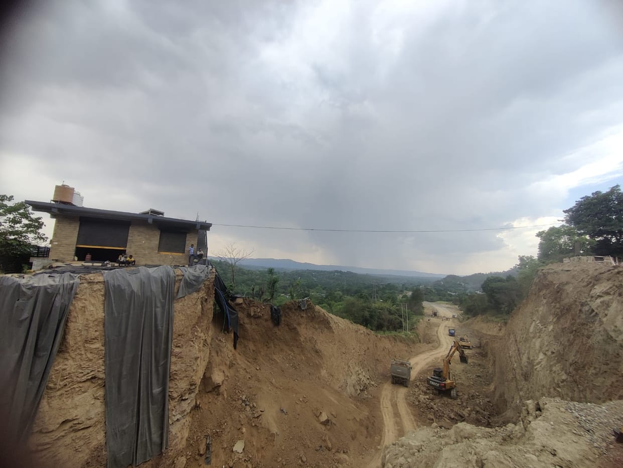 One day's rain poses a threat to the house