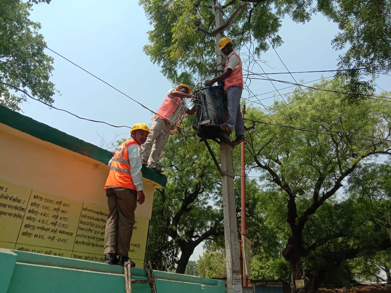 Due to the storm and rain, power supply was disrupted for more than 16 hours in the city and rural areas, more than 180 poles fell.