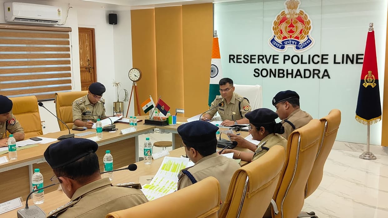 Expedite the process of cancelling the arms licenses of suspicious and anti-social elements.