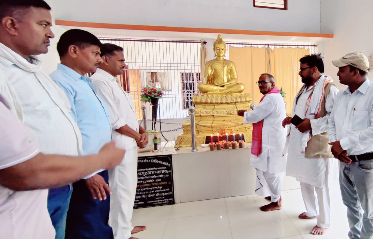 A flood of devotees surged into Sonwal Buddha Vihara