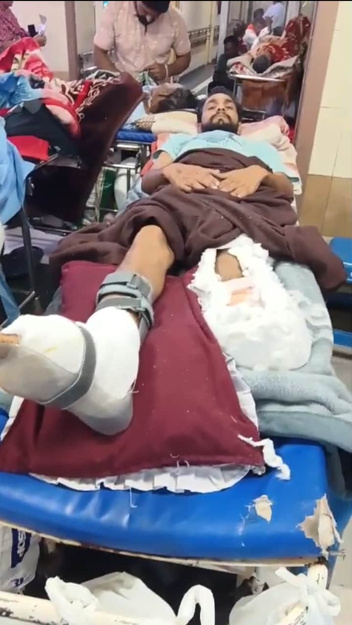 अस्पताल में उपचाराधीन घायल।