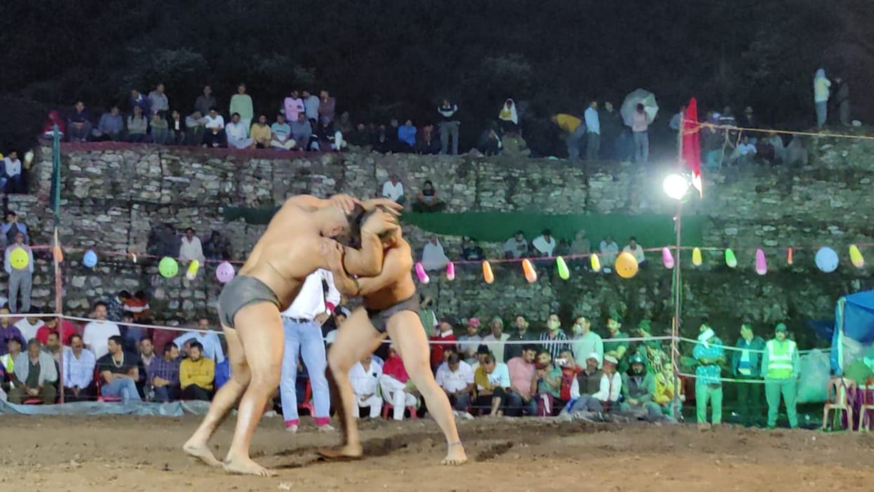 Iran's Hoodi wrestler won the Baga Mahadangal