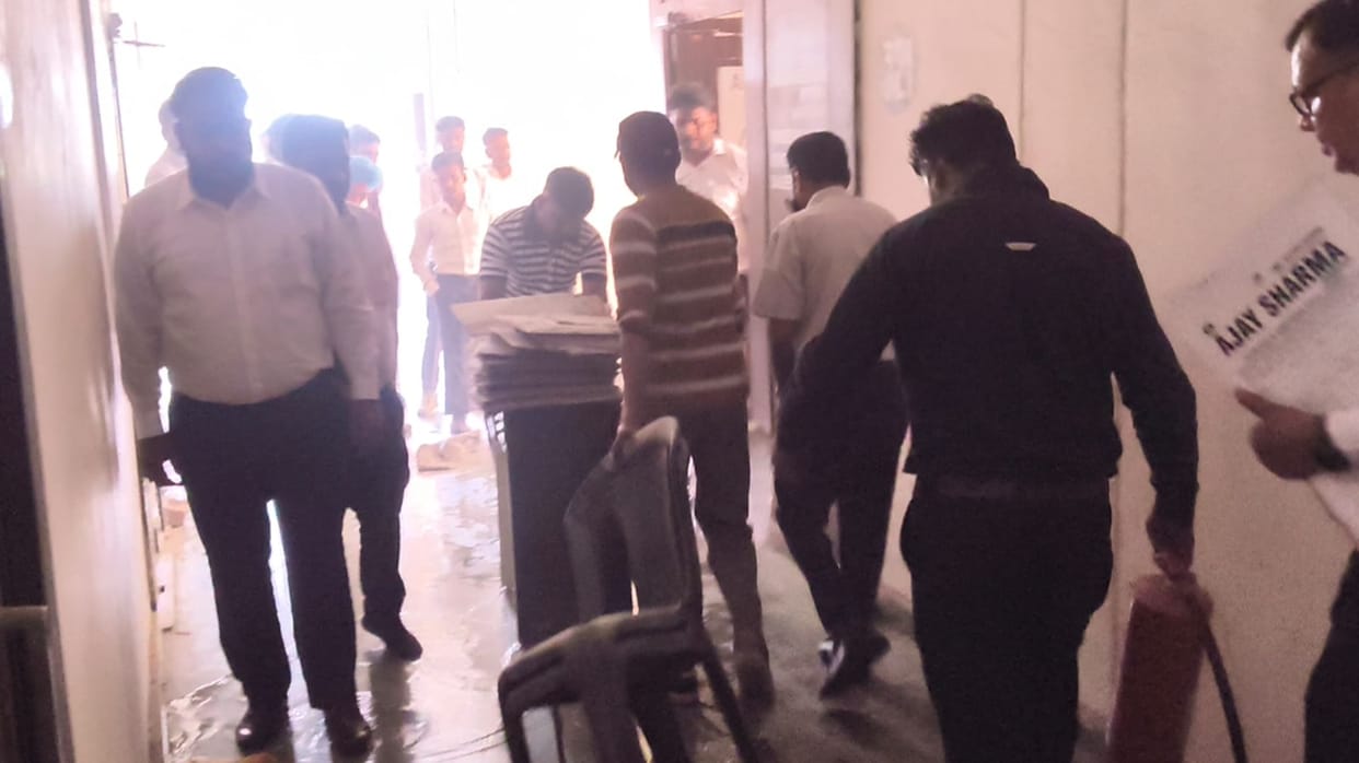 A fire broke out in an advocate's chamber due to an AC explosion, a policeman sustained burn injuries