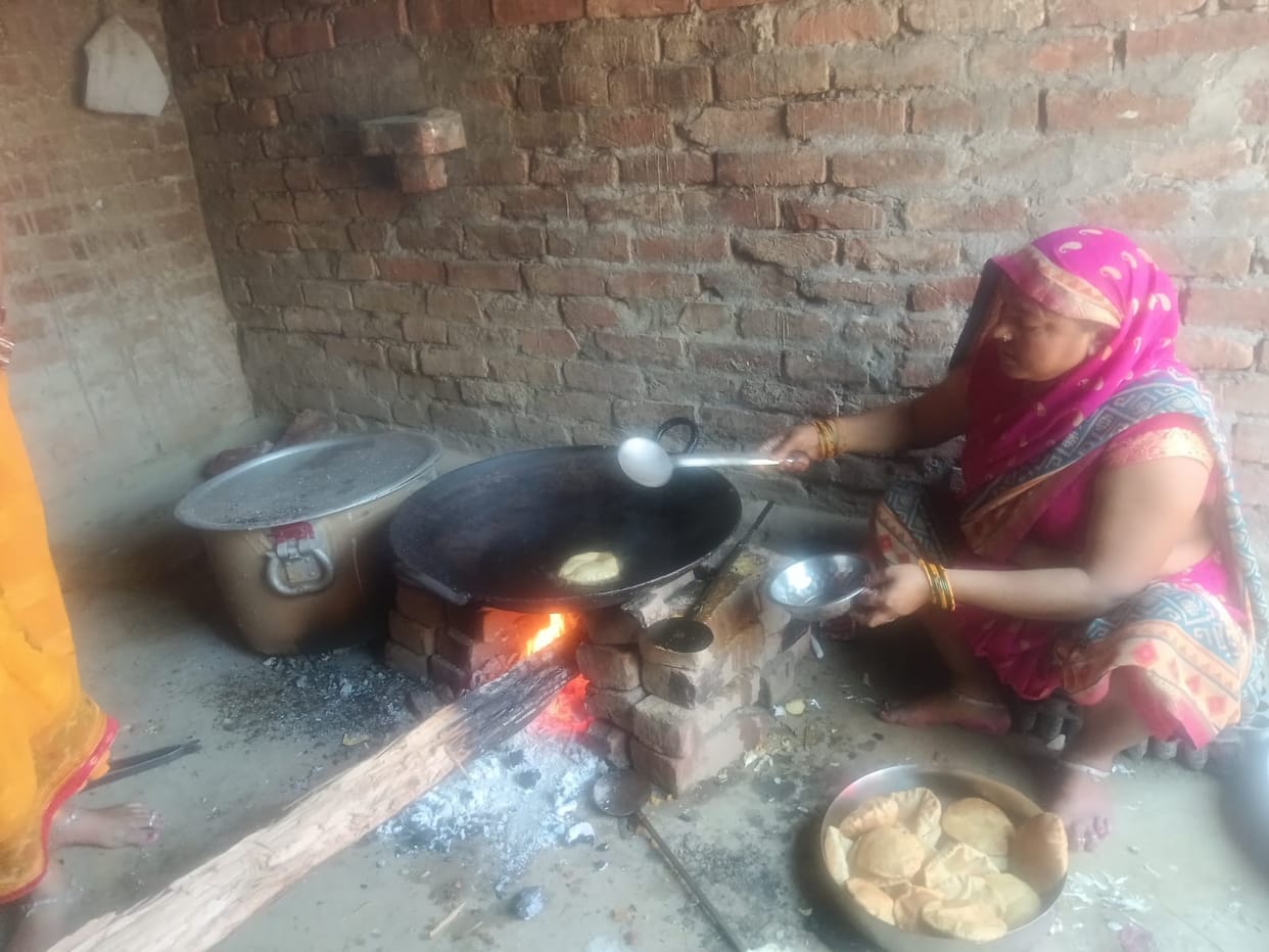 Women forced to cook on stoves
