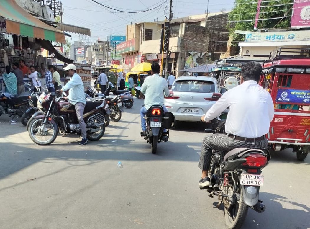 The problem of traffic congestion has not improved even after the widening of intersections.