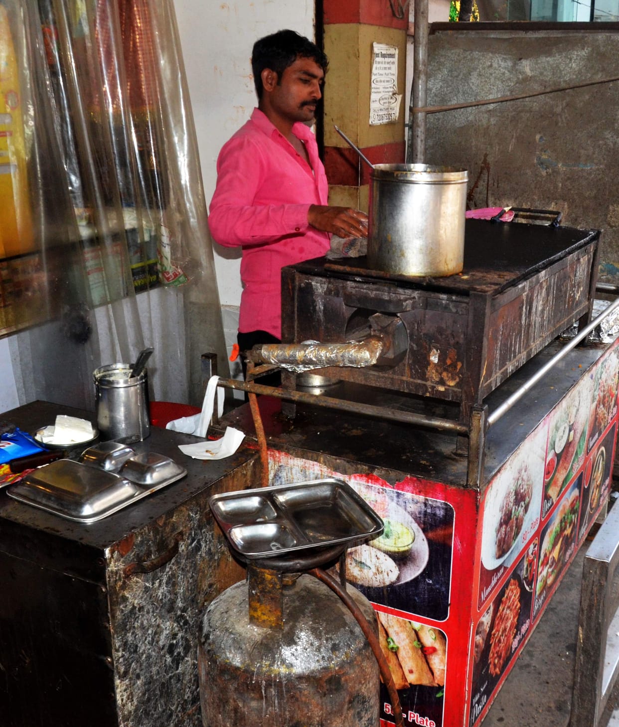 Surge in Commercial Cylinder Prices... Business Owners Troubled