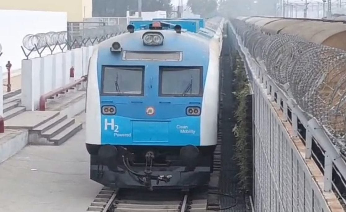 The country's first hydrogen train awaits its inauguration; time sought from the PM and the Railway Minister.