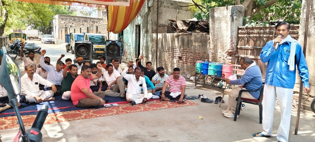 Employees' Strike Continues; Firefighters' Protest Enters 25th Day