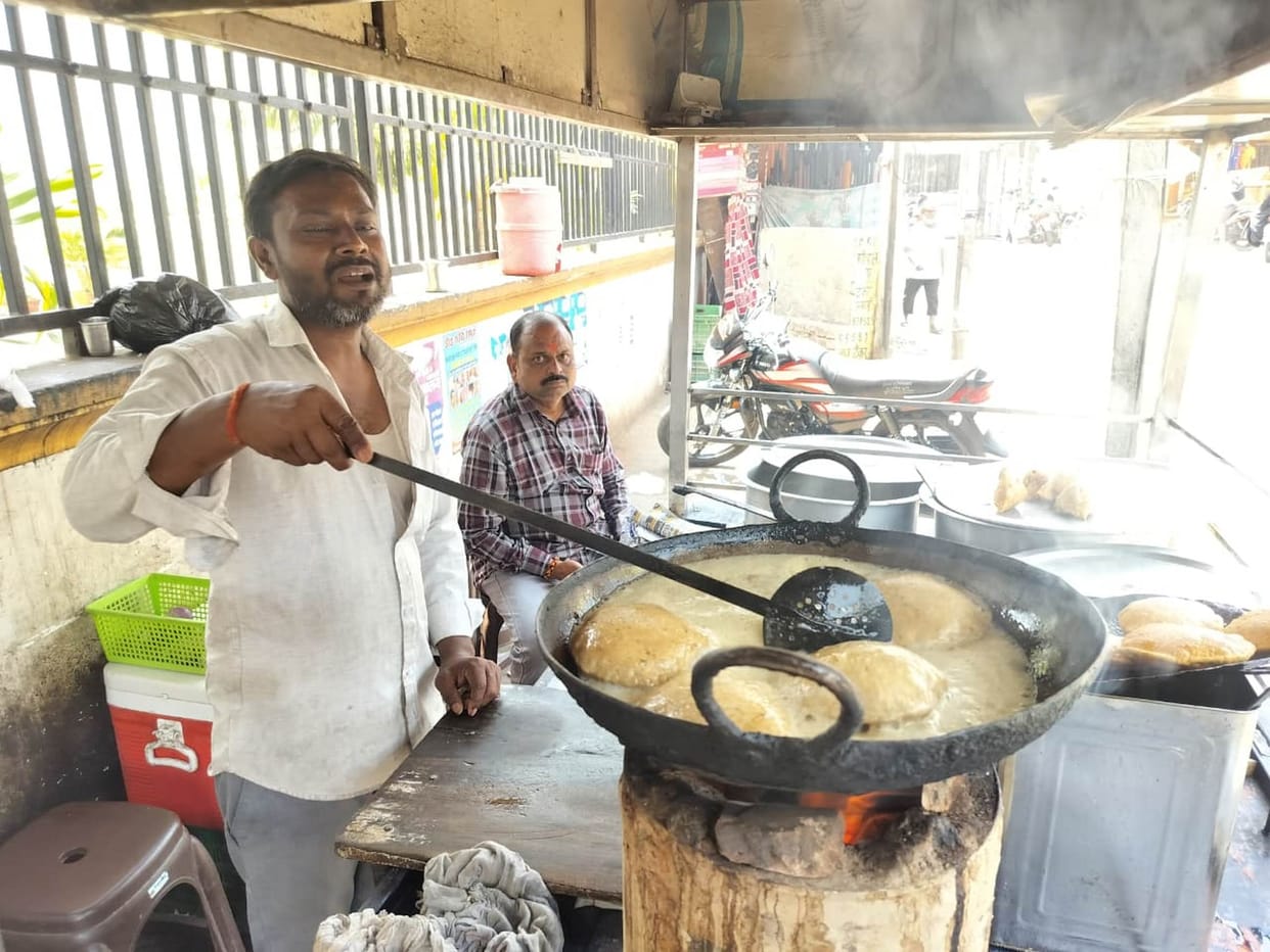 The new rate of commercial gas cylinder has increased the trouble