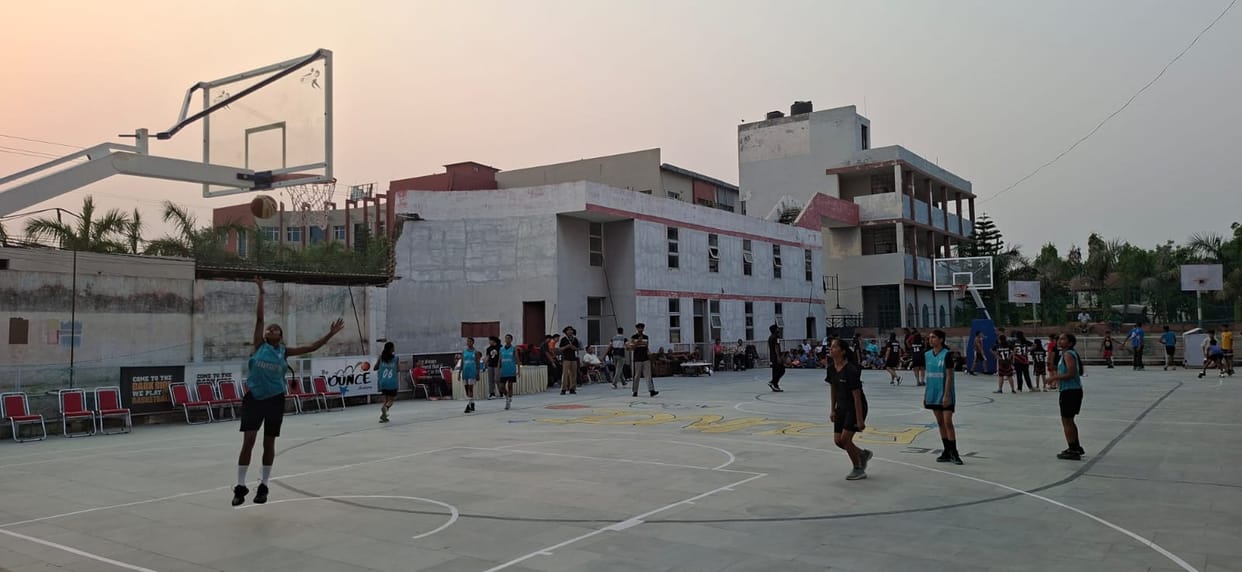 Dronacharya Stadium team reached the final of basketball
