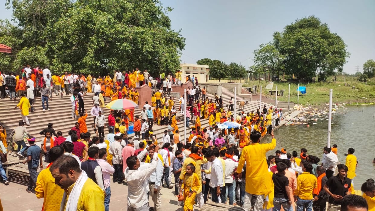 Shri Ram Katha begins with Kalash Yatra