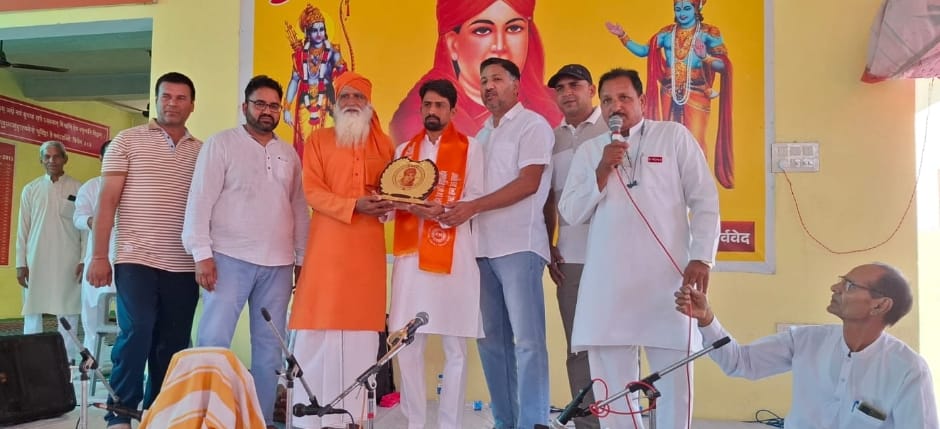 The atmosphere of the annual festival was filled with discussions and hymns.