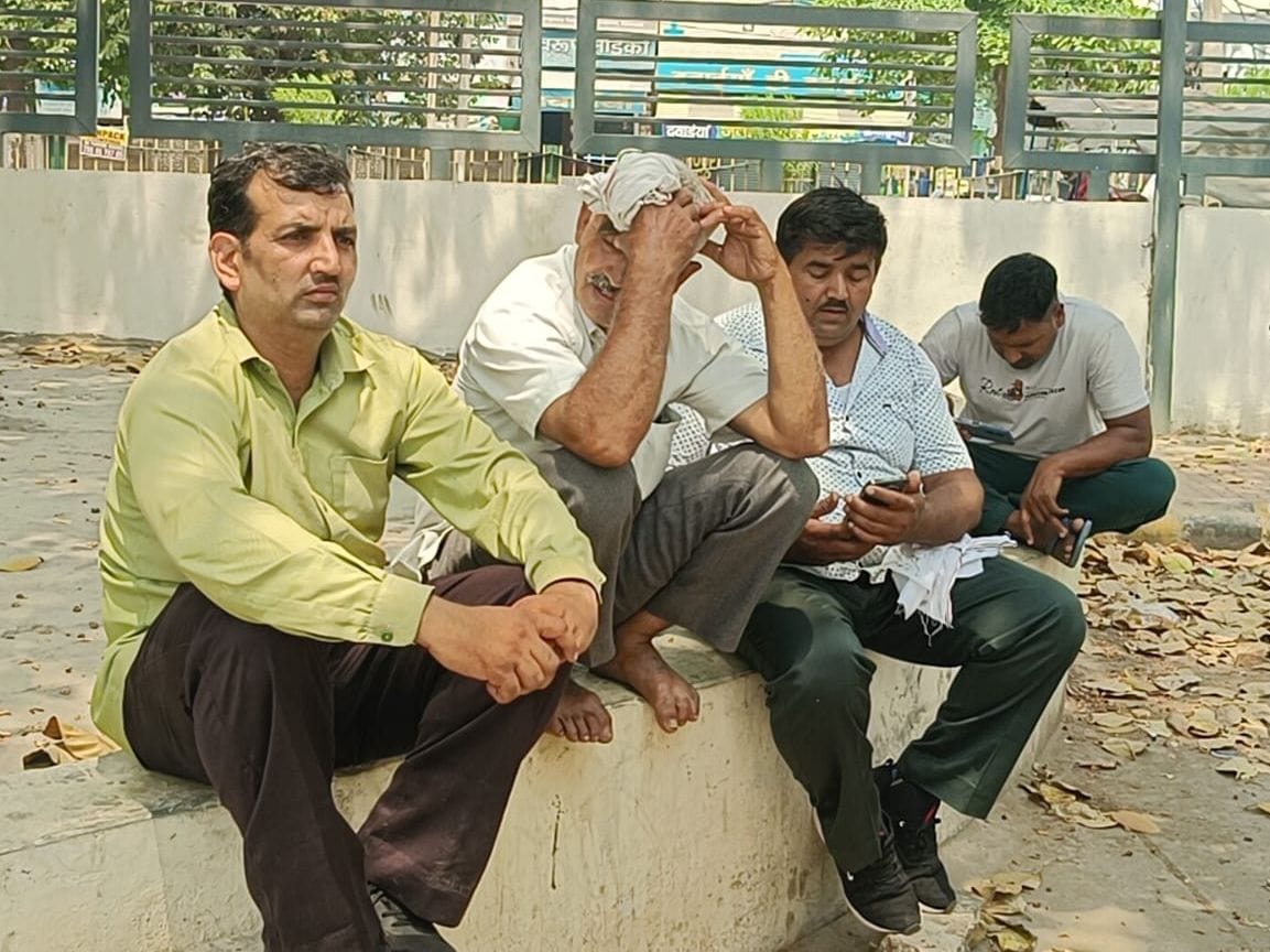 Fed up with dowry harassment, married woman hanged herself to death, FIR lodged against husband and three others