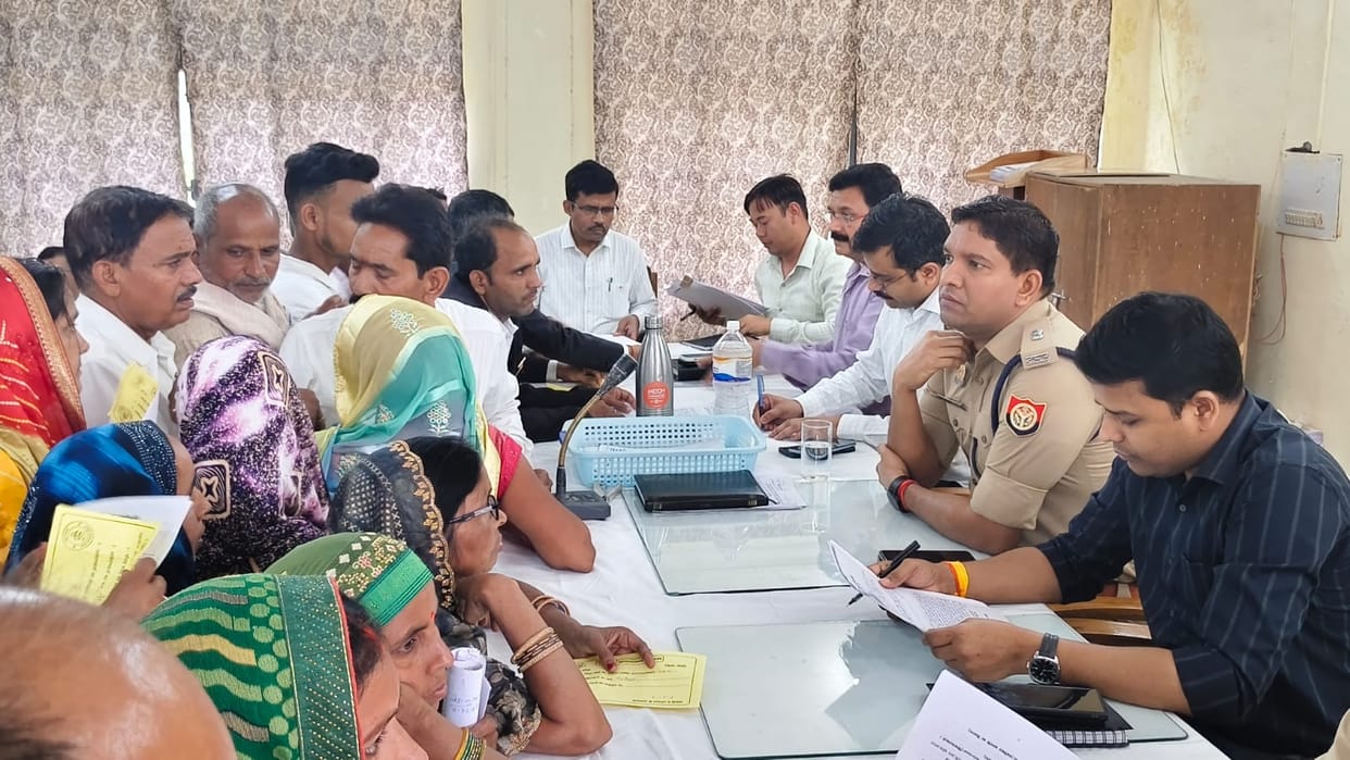 222 people presented their grievances on the resolution day...25 got speedy justice.