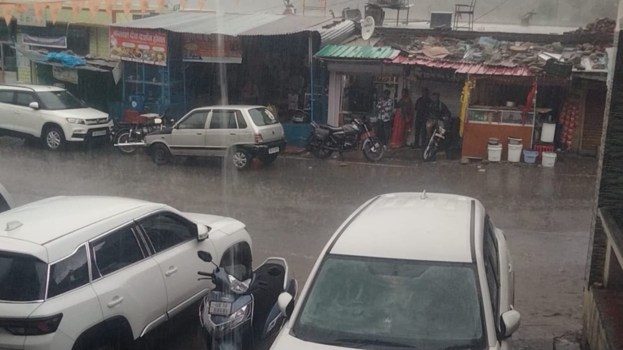 Lack of drainage in Mayali Market floods roads, sparking outrage