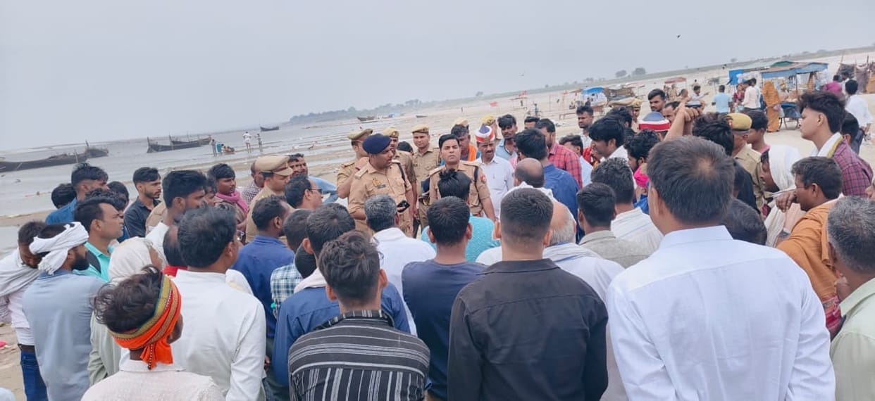 Two sisters drowned while making a reel in the Ganga during the Mundan ceremony; two more died trying to save them.