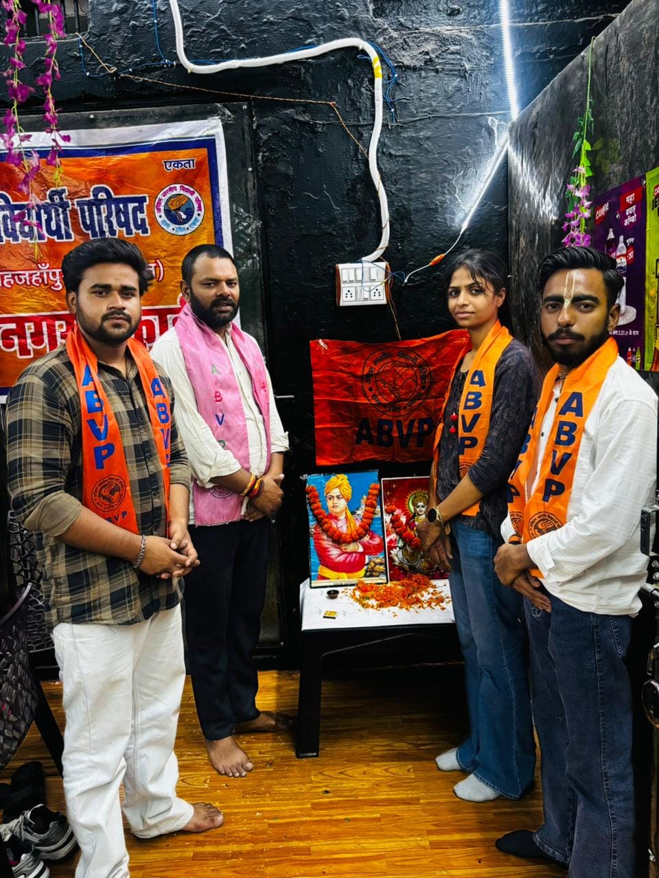 The Vidyarthi Parishad will arrange food and water for animals and birds.