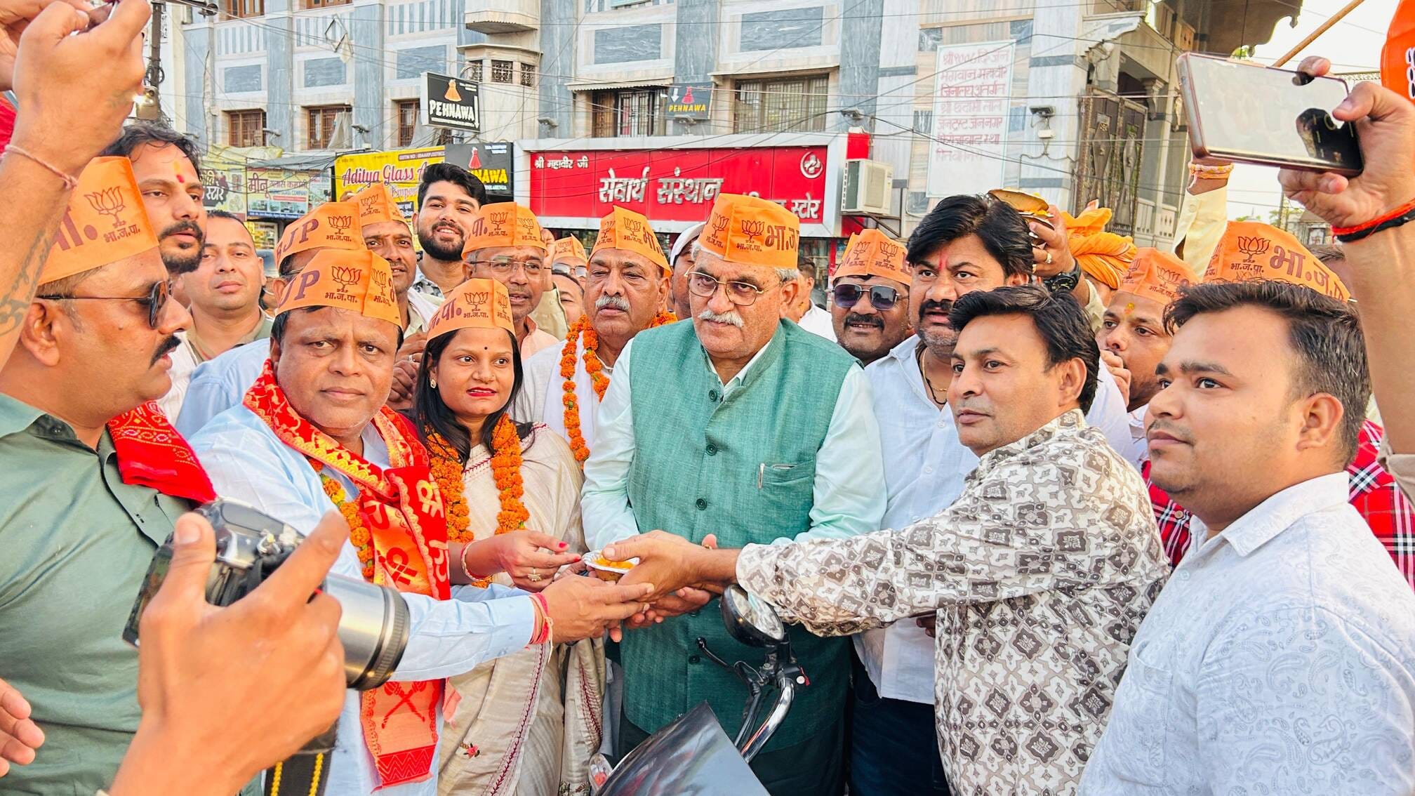 Saffron celebration in Suhagnagar on election results