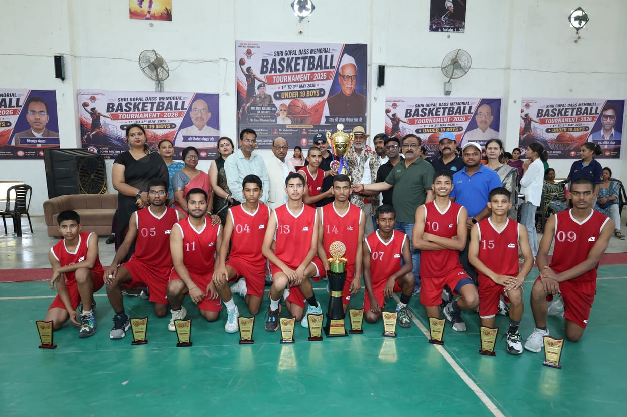Gayatri Public got second place and Shivalik School got third place.
