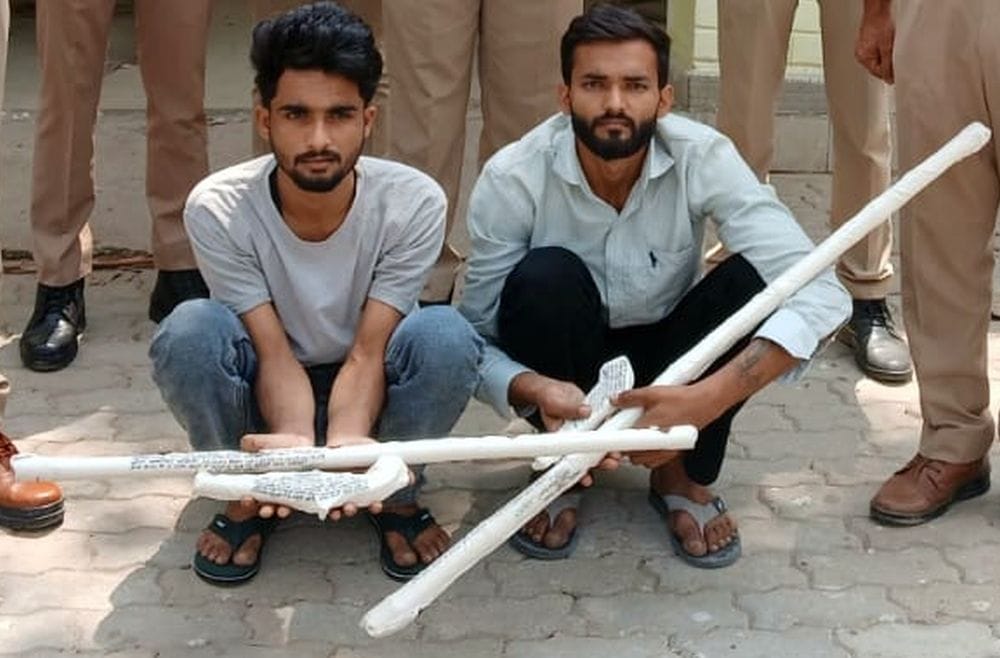 Two men carrying a bounty of 25,000 each arrested in a murder case