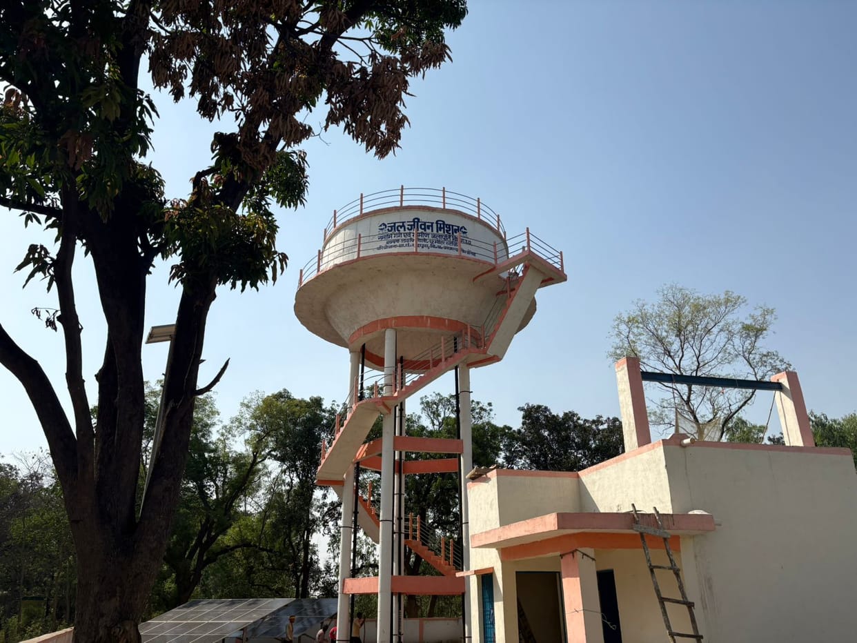 Thirsty villages even in the scorching heat... tanks incomplete, no water in the taps