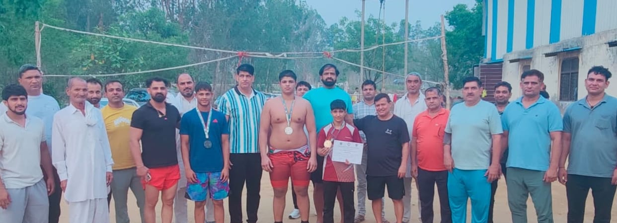 Diksha Dalal won gold medal in Sub Junior National Wrestling