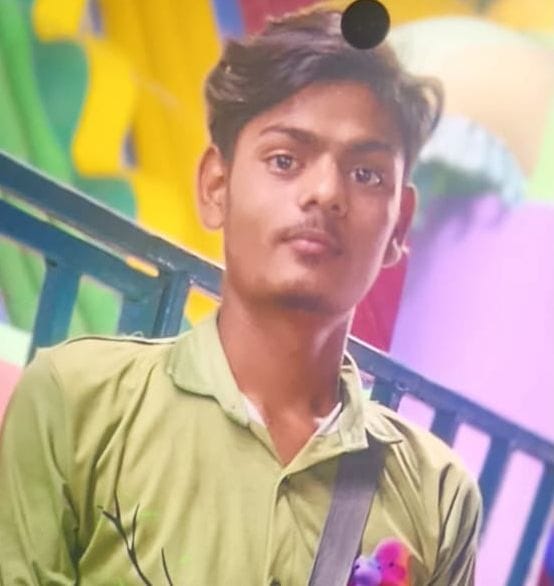 Youth dies after drowning in the Ganges.