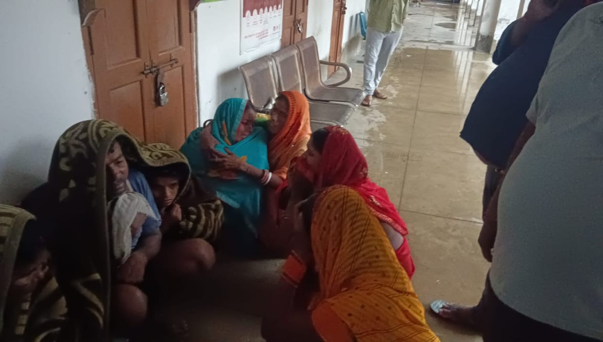 Lightning wreaks havoc Four children killed one critical in Motihari Bihar