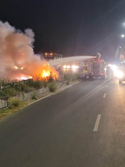 Car Catches Fire Near Paota; Driver Jumps Out Safely, Massive Blaze Destroys Vehicle in Minutes
