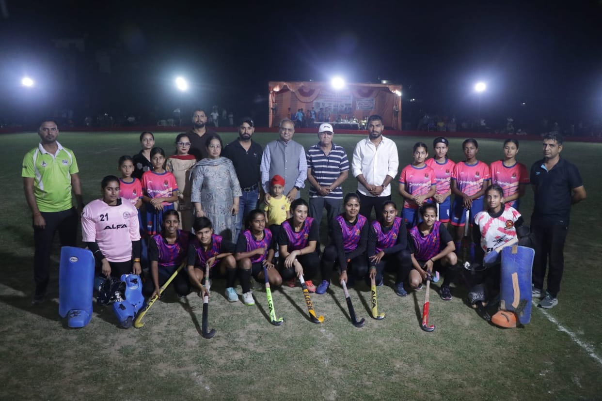 The district's daughters won the hockey tournament