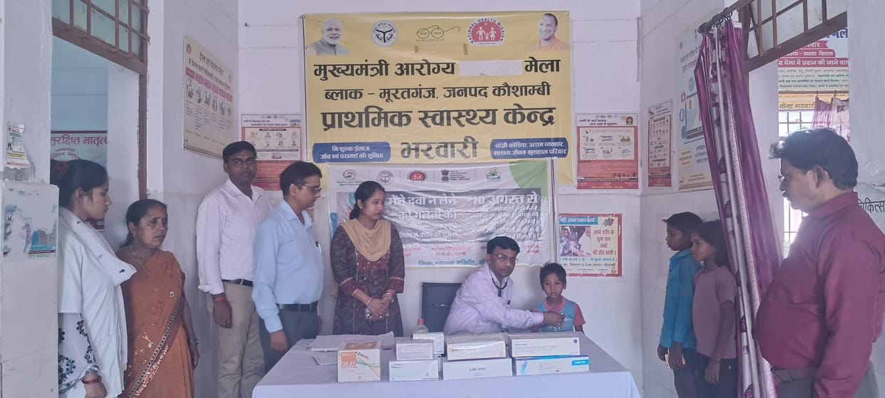 Crowd of patients suffering from cold and loose motion at the public health fair