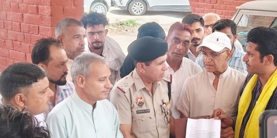 All the communities protested against Rajya Sabha member Rekha