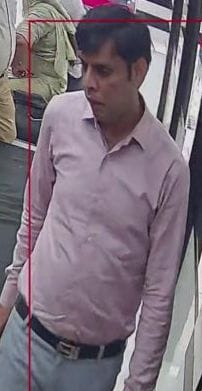 Jewellery worth Rs 93,000 stolen from a jeweller's shop