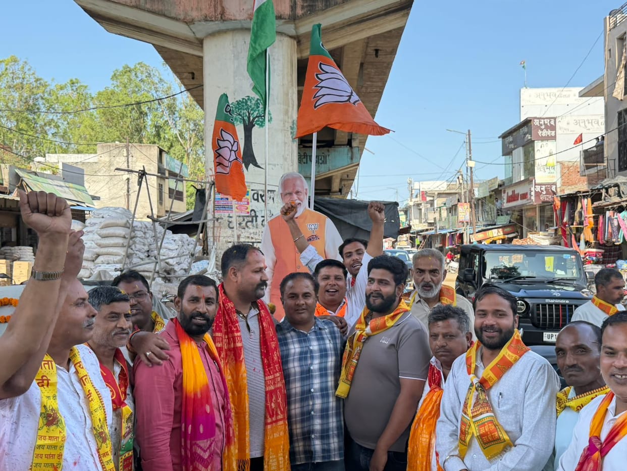 Celebrations on BJP's victory, sweets distributed
