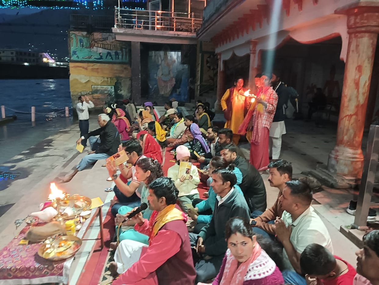 Demand for Enhanced Facilities for Ganga Aarti at Manikarnika Ghat