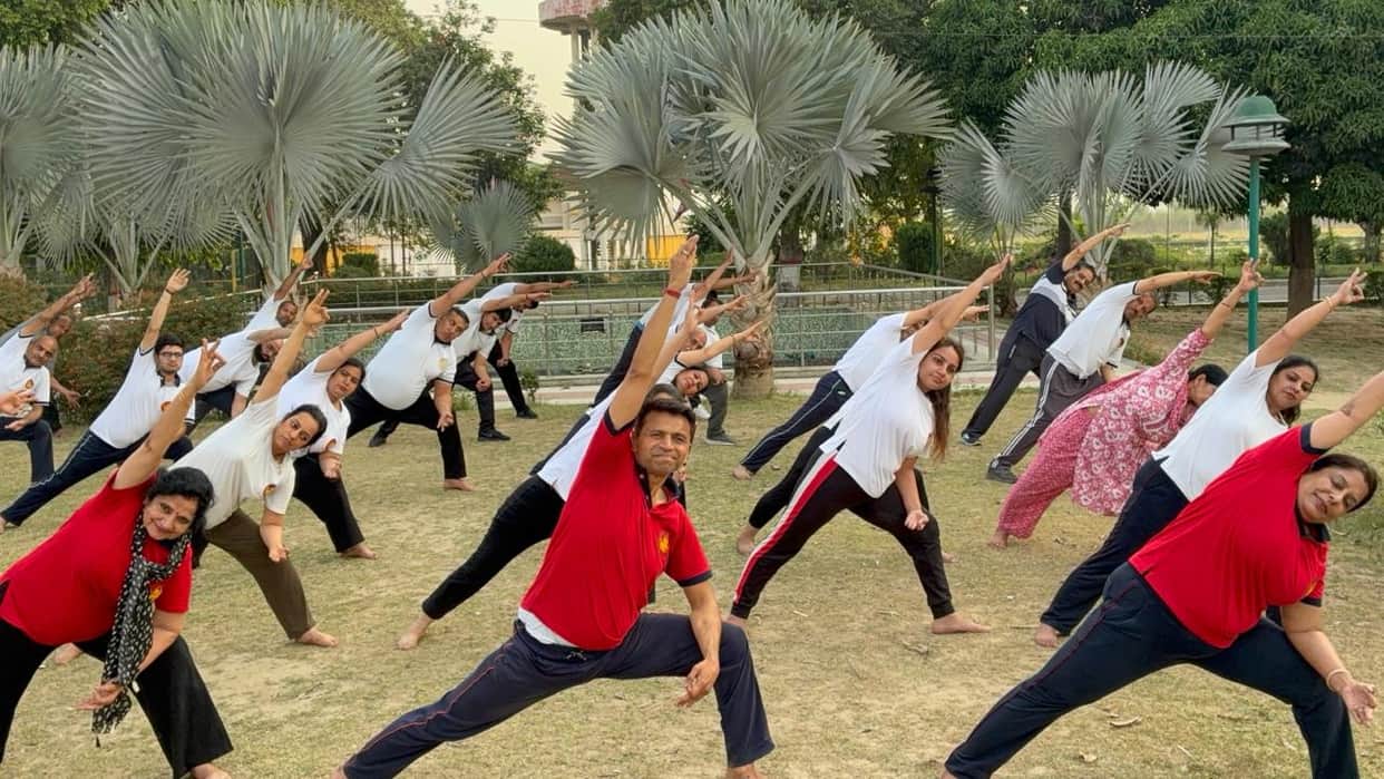 Yoga keeps the body healthy: Dinesh Gulati