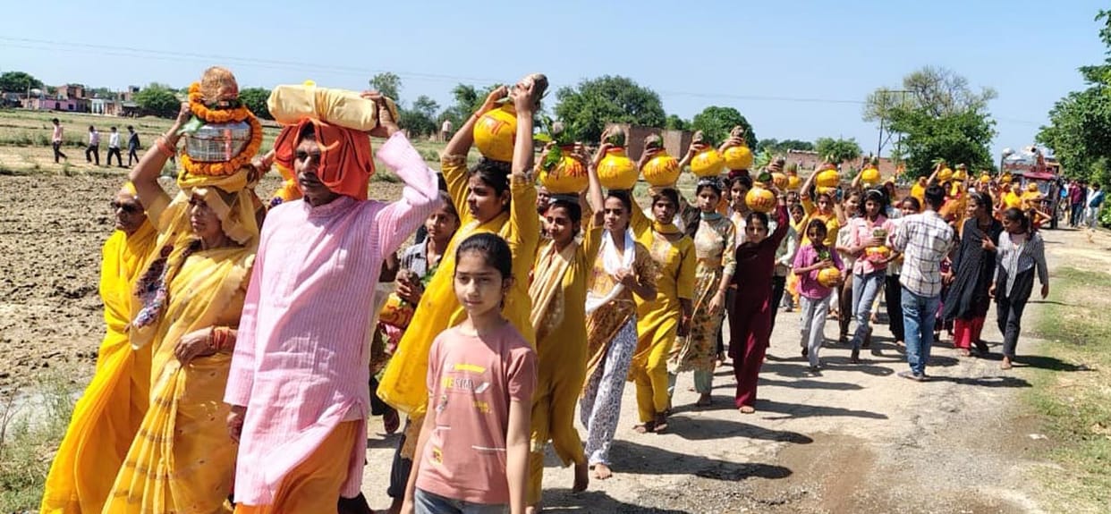 One who walks the path of righteousness never faces distress: Swami Ramchandracharya