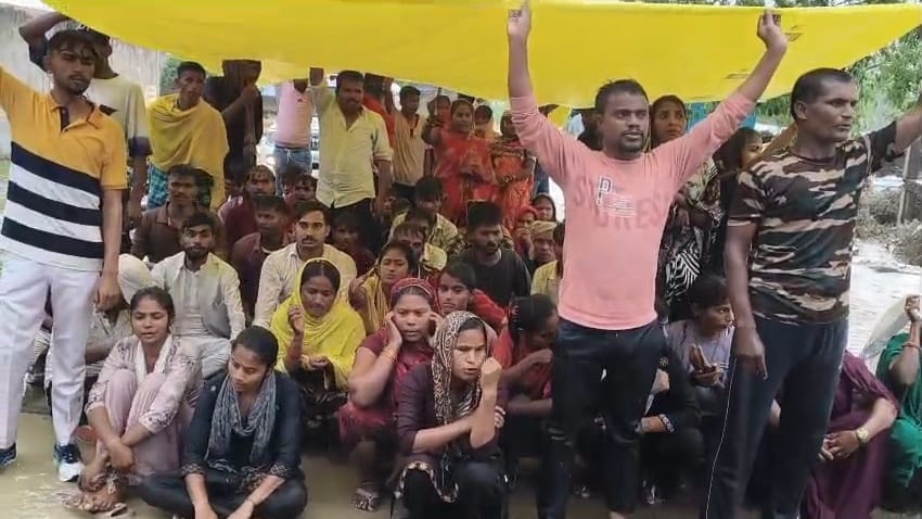Villagers surrounded the police station as the bus driver was not arrested.