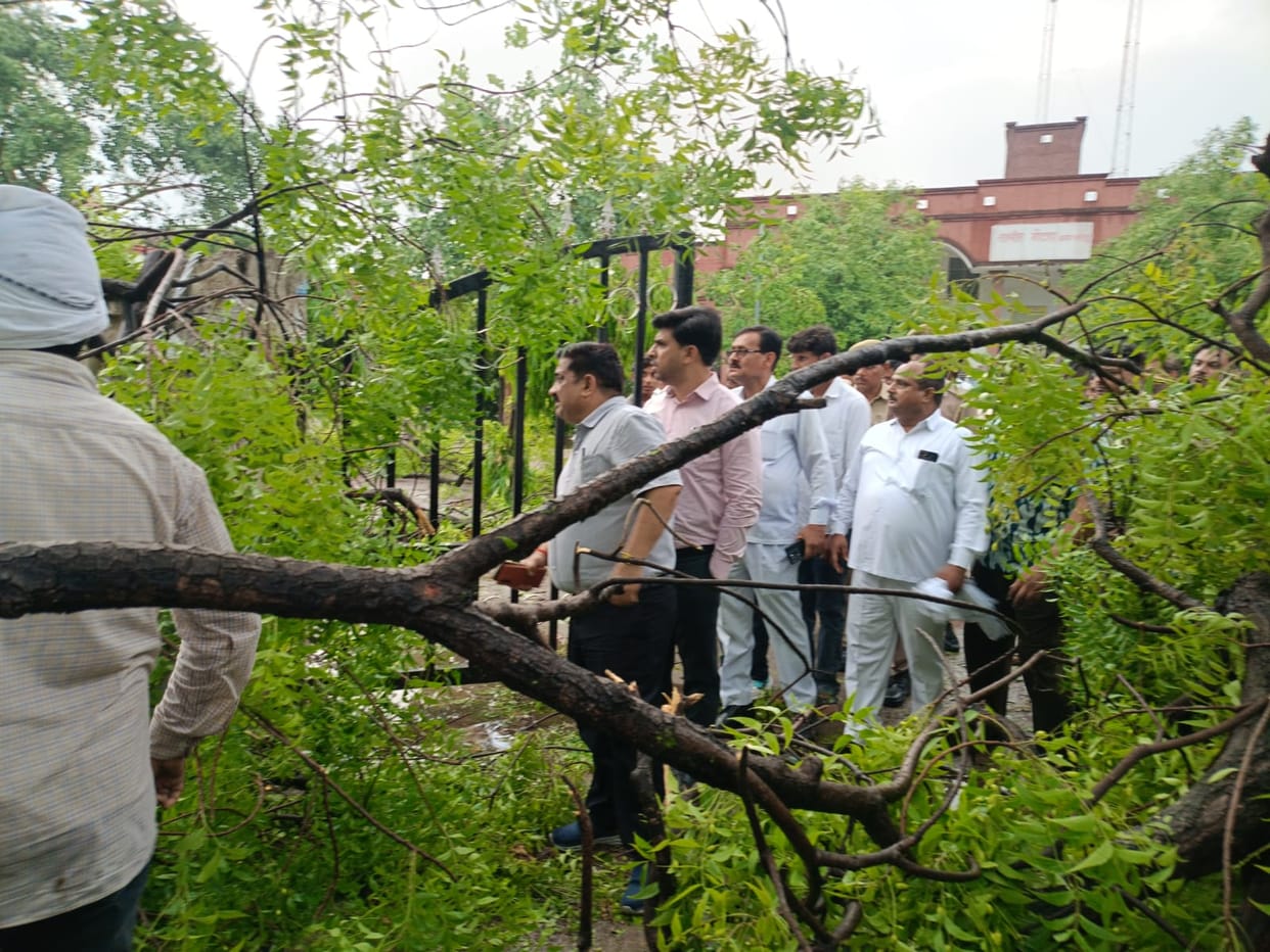 Tin Shed Collapses During Severe Storm; Woman Dies, Daughter Injured