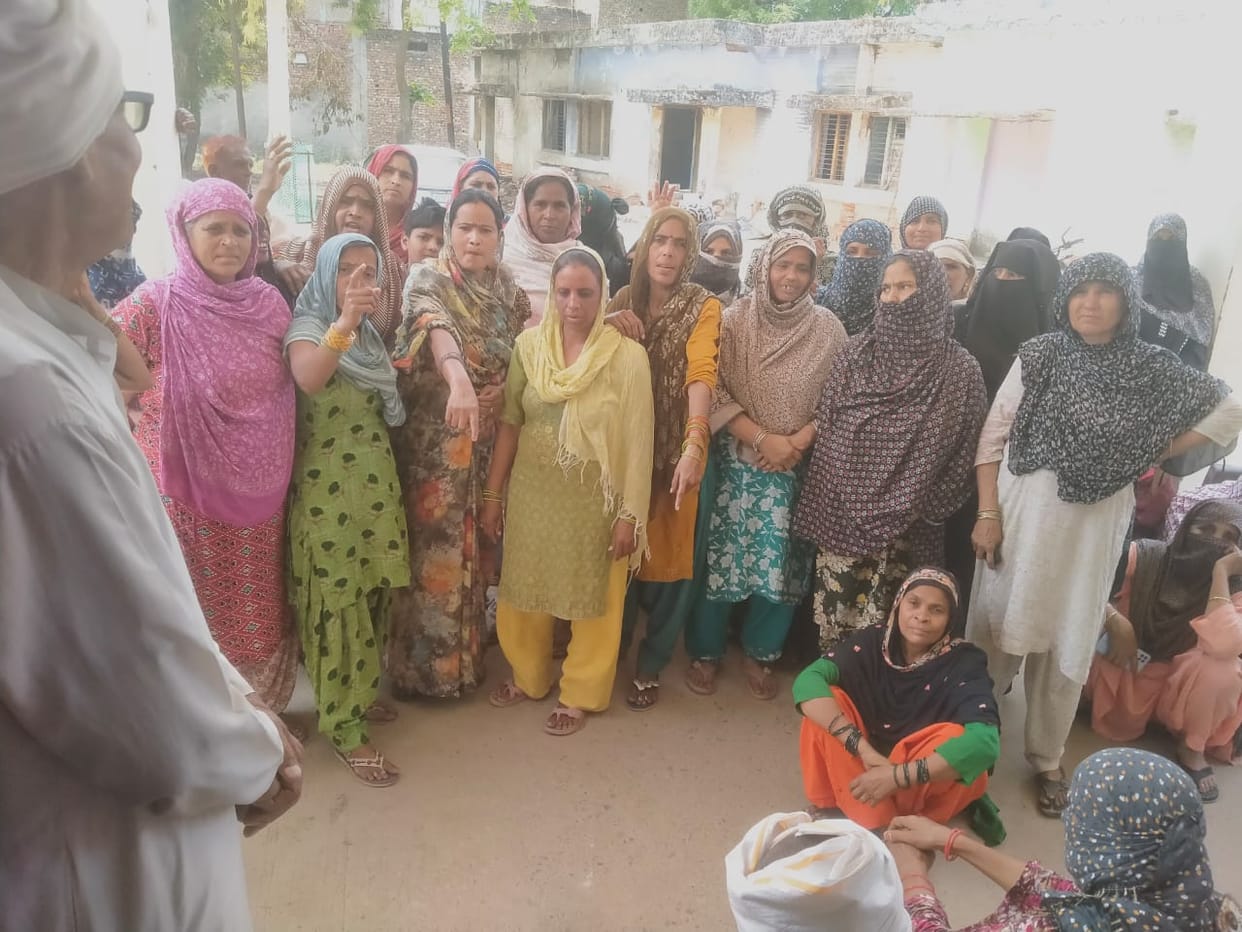 Women protested against the Executive Engineer demanding the removal of smart meters.